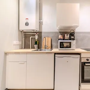 Charming 1-bedroom Across From Halles Paul Bocuse & Part-dieu , Lyon France